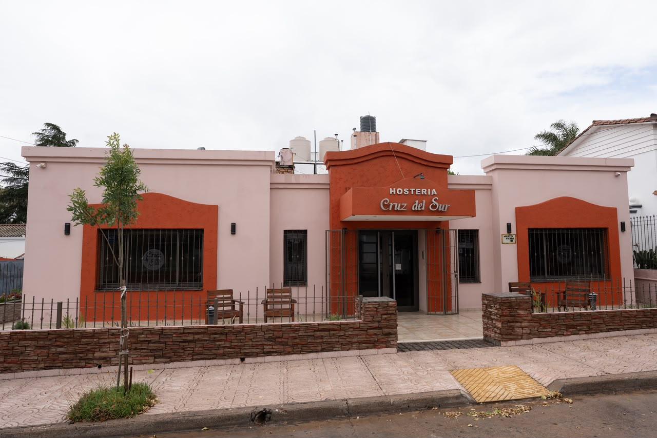 Frente de la hostería